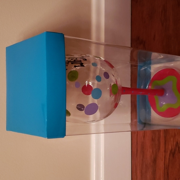 New -painted wine glass - Picture 8 of 8